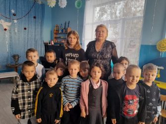 Светлячок детский сад Красный Сулн Чеховские волонтеры Дети читают детям