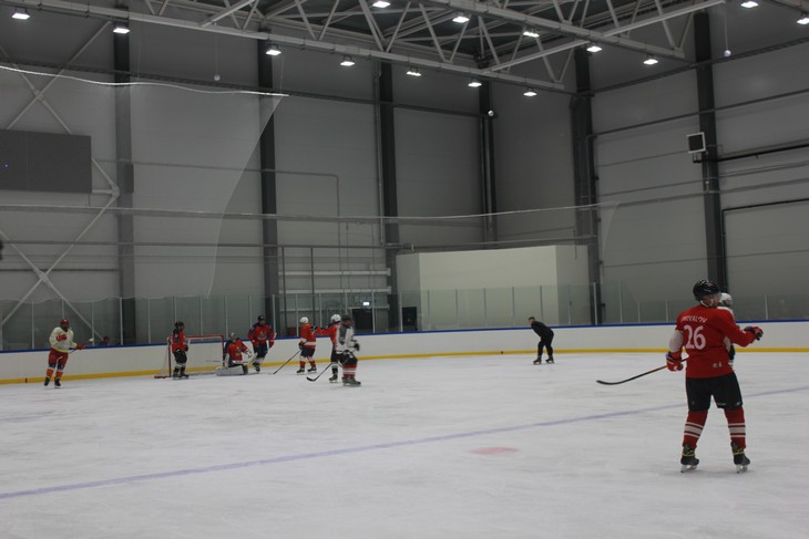 турнир по хоккей памяти красносулинца фоторепортаж хоккеисты ледовый дворец