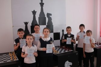 школа №6 турнир шахматы Белая ладья Красный сулин школьники ученики