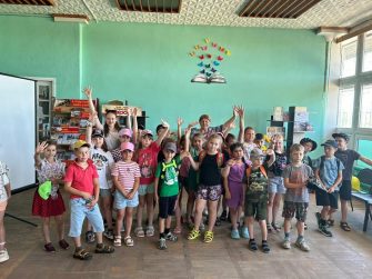Красносулинские школьники весело и с пользой проводят летние каникулы Лето каникулы дети