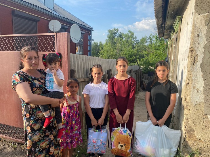 В Красносулинском районе поздравили опекаемых детей