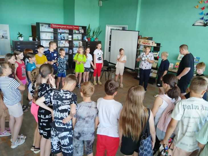 Красносулинские школьники весело и с пользой проводят летние каникулы Лето каникулы дети
