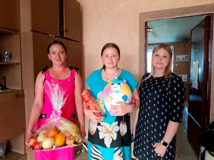В Красносулинском районе поздравили опекаемых детей