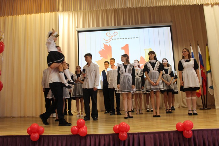 В школах Красносулинского района прозвенел первый звонок