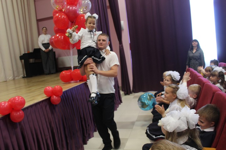 В школах Красносулинского района прозвенел первый звонок