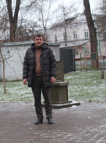 В сквере имени Александра Невского установили памятный знак